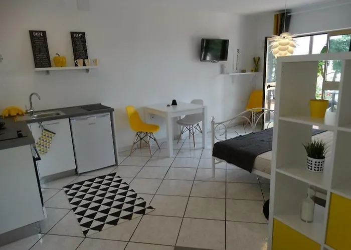 Appartman Iva Πόρετς